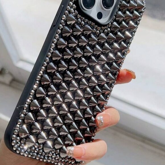 🖤 Edgy Studded iPhone 16 Pro Max Case | Rhinestone Punk Aesthetic 🖤 - Picture 4 of 4